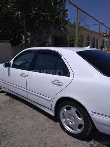 Mercedes E 240 1998, 206,700 km - 2.4 l - Bakı