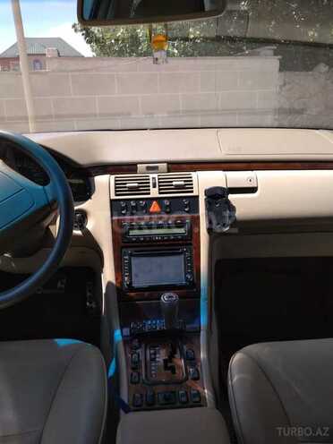 Mercedes E 240 1998, 206,700 km - 2.4 l - Bakı