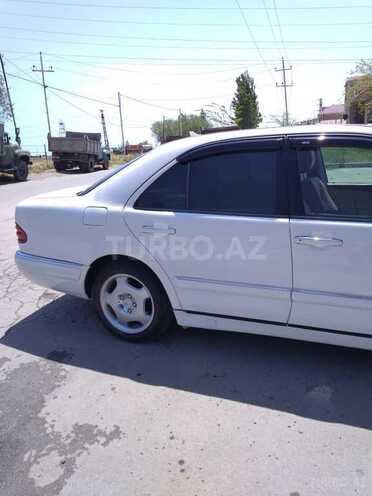 Mercedes E 240 1998, 206,700 km - 2.4 l - Bakı