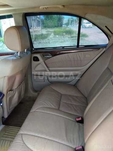 Mercedes E 240 1998, 206,700 km - 2.4 l - Bakı