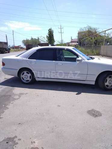 Mercedes E 240 1998, 206,700 km - 2.4 l - Bakı