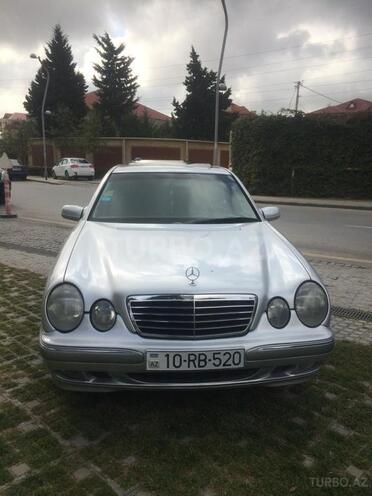 Mercedes E 240 2000, 220,000 km - 2.4 l - Bakı