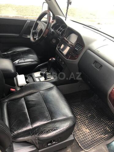 Mitsubishi Pajero 2003, 250,000 km - 3.2 л - Sumqayıt