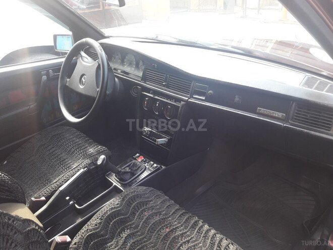 Mercedes 190 1993, 300,000 km - 2.0 l - Bakı