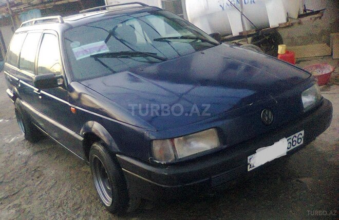 Volkswagen Passat 1992, 196,000 km - 1.8 l - Şamaxı