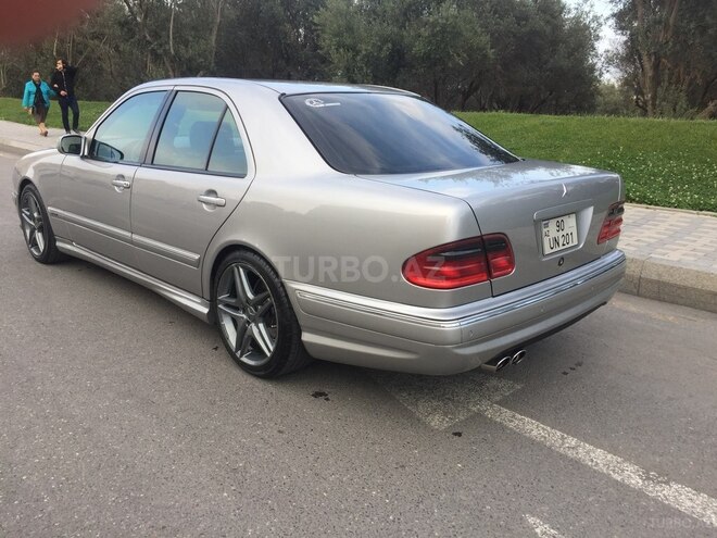 Mercedes E 270 2001, 207,000 km - 2.7 l - Bakı