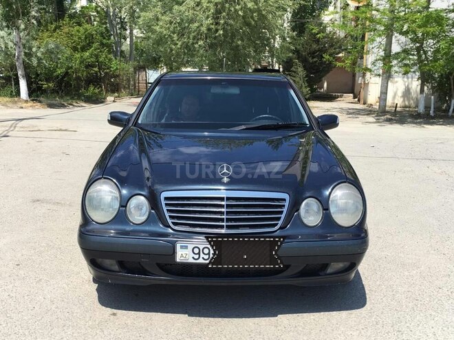 Mercedes E 220 2001, 287,000 km - 2.2 л - Sumqayıt
