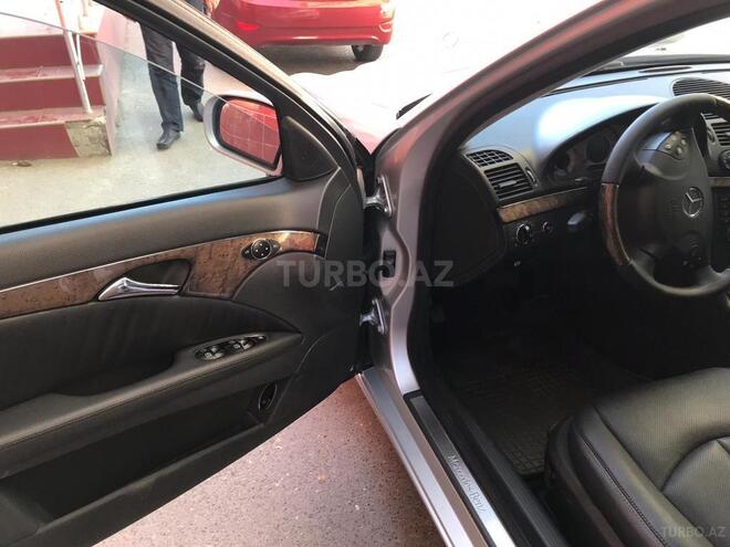 Mercedes E 270 2002, 210,000 km - 2.7 l - Bakı