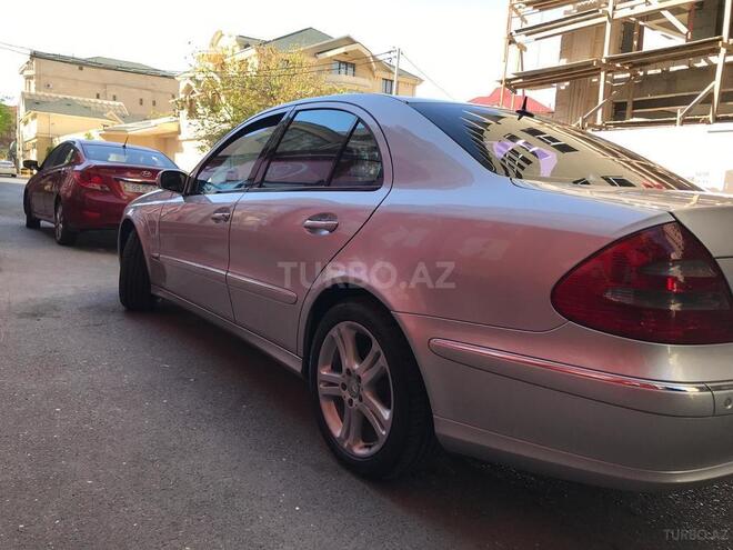 Mercedes E 270 2002, 210,000 km - 2.7 l - Bakı