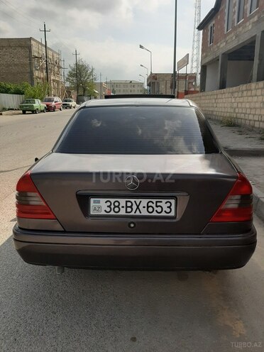 Mercedes C 180 1995, 411,000 km - 1.8 l - Qusar