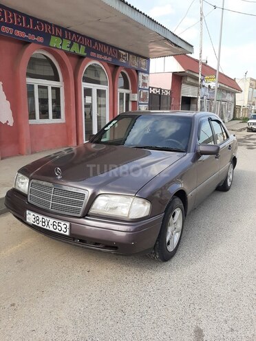 Mercedes C 180 1995, 411,000 km - 1.8 l - Qusar