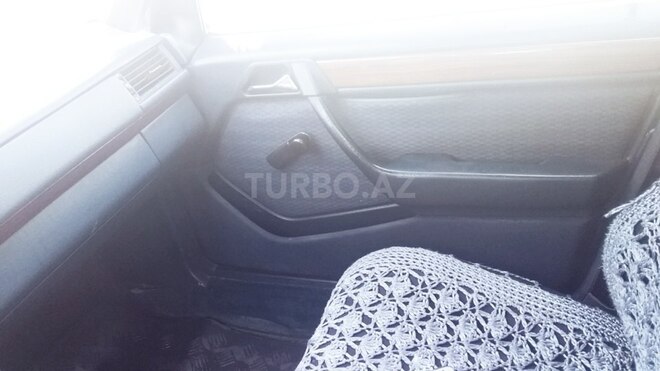 Mercedes E 200 1992, 350,000 km - 2.0 l - Bakı