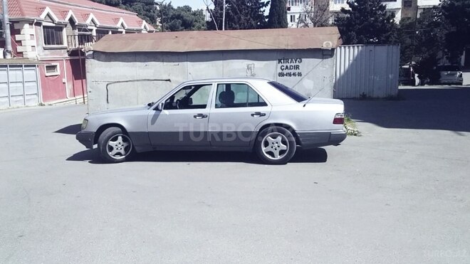 Mercedes E 200 1992, 350,000 km - 2.0 l - Bakı