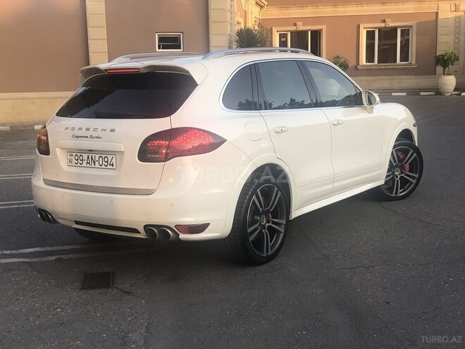 Porsche Cayenne Turbo 2010, 150,000 km - 4.8 l - Bakı