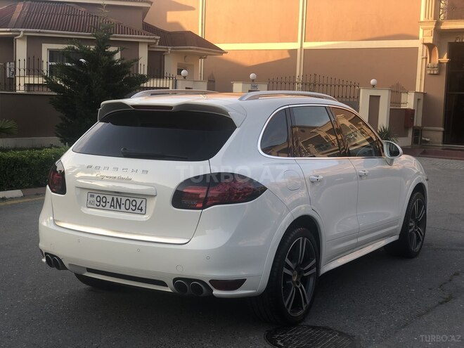Porsche Cayenne Turbo 2010, 150,000 km - 4.8 l - Bakı