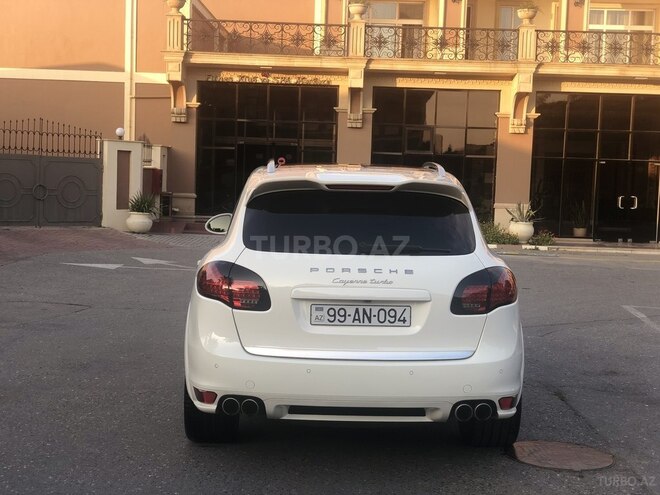 Porsche Cayenne Turbo 2010, 150,000 km - 4.8 l - Bakı