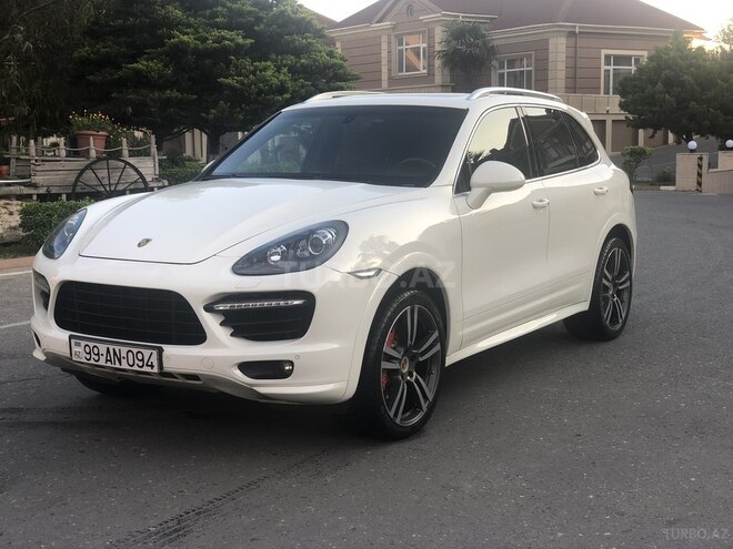 Porsche Cayenne Turbo 2010, 150,000 km - 4.8 l - Bakı