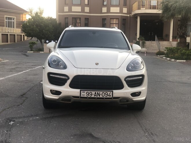 Porsche Cayenne Turbo 2010, 150,000 km - 4.8 l - Bakı
