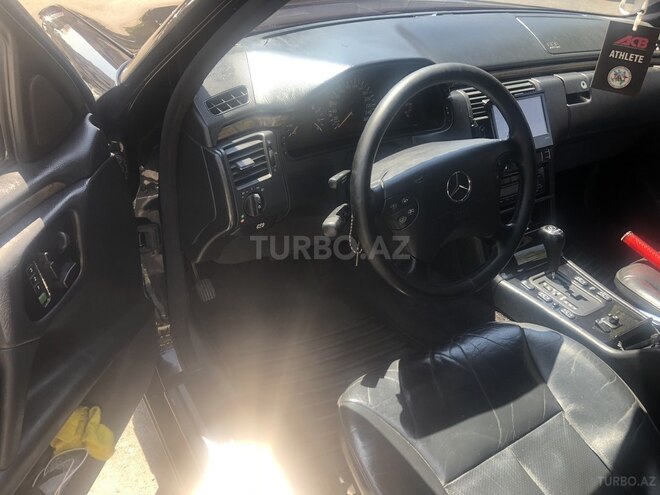 Mercedes E 320 2001, 280,000 km - 3.2 l - Bakı