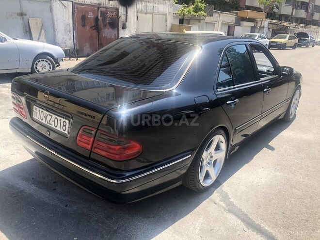 Mercedes E 320 2001, 280,000 km - 3.2 l - Bakı