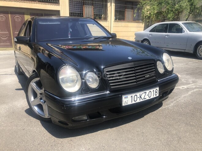 Mercedes E 320 2001, 280,000 km - 3.2 l - Bakı