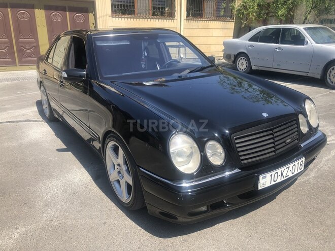 Mercedes E 320 2001, 280,000 km - 3.2 l - Bakı
