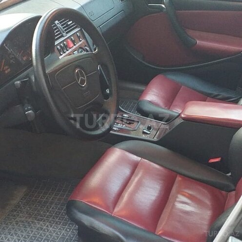 Mercedes C 180 1999, 270,000 km - 2.0 l - Bakı