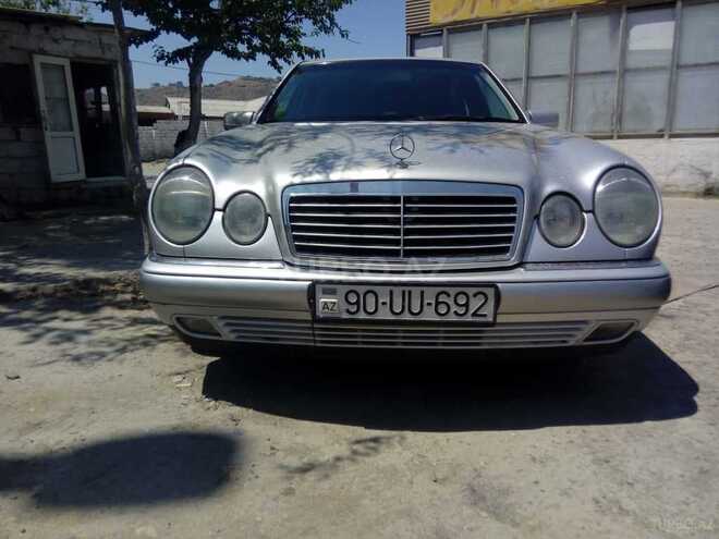 Mercedes E 240 1999, 258,810 km - 2.4 л - Bakı