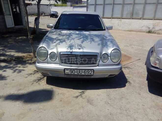 Mercedes E 240 1999, 258,810 km - 2.4 л - Bakı