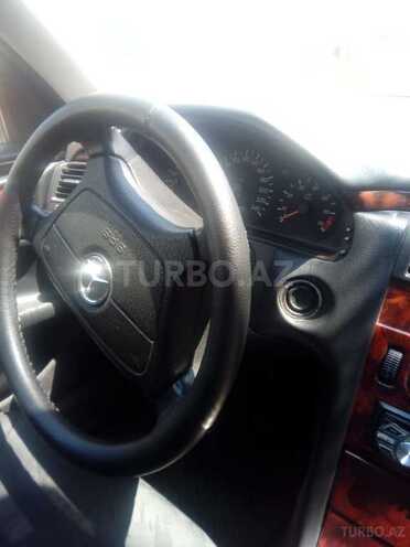 Mercedes E 240 1999, 258,810 km - 2.4 л - Bakı