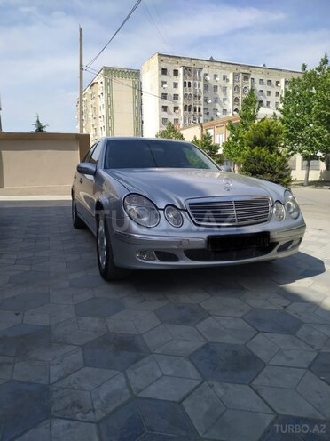 Mercedes E 220 2004, 290,000 km - 2.2 л - Gəncə