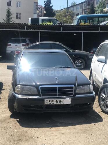 Mercedes C 200 1995, 235,000 km - 0.2 l - Bakı