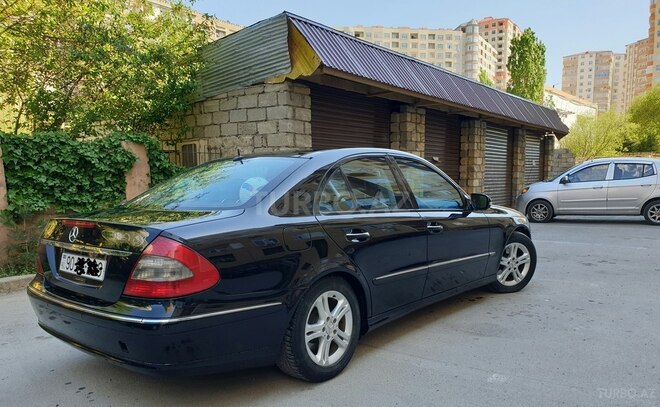 Mercedes E 220 2006, 281,000 km - 2.2 l - Bakı