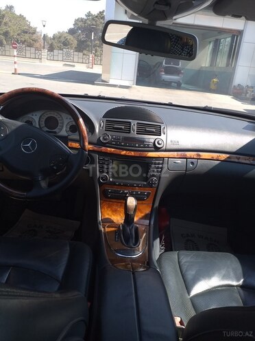 Mercedes E 320 2003, 174,000 km - 3.2 l - Bakı