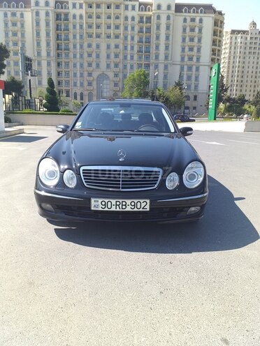 Mercedes E 320 2003, 174,000 km - 3.2 l - Bakı