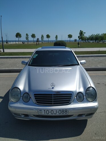 Mercedes E 320 2001, 238,000 km - 3.2 l - Bakı