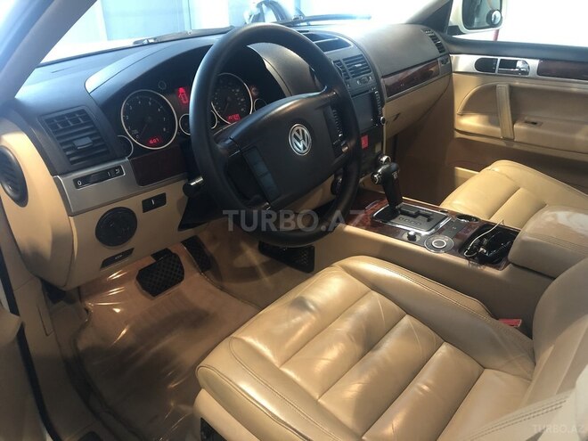 Volkswagen Touareg 2003, 202,000 km - 3.2 l - Bakı