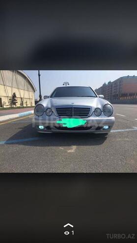 Mercedes E 220 2001, 250,000 km - 2.2 l - Sumqayıt