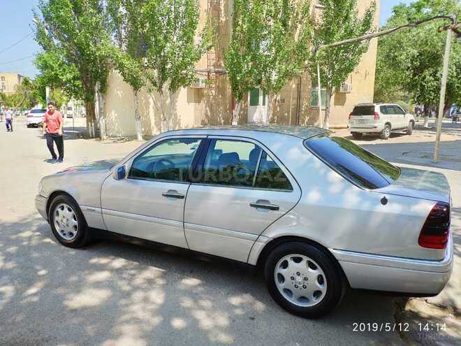 Mercedes C 180 1995, 360,000 km - 1.8 l - Quba