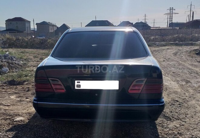 Mercedes E 230 1995, 274,000 km - 2.3 л - Bakı