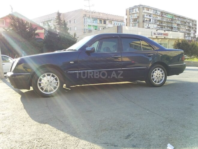 Mercedes E 240 1998, 384,000 km - 2.4 l - Bakı