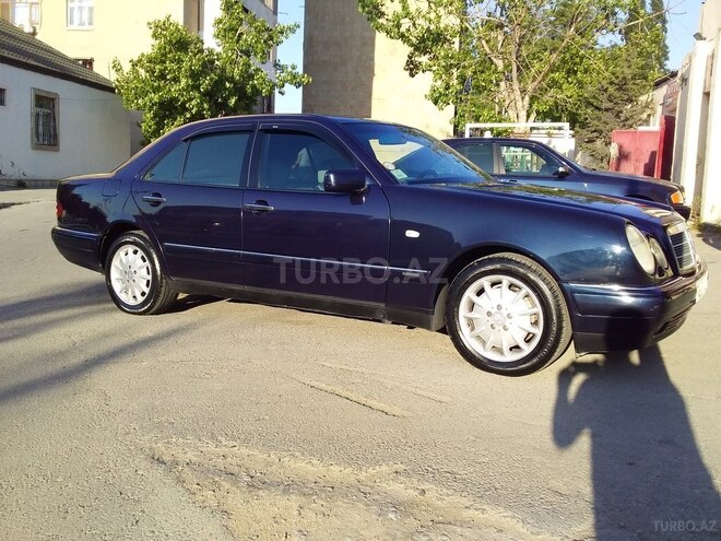 Mercedes E 240 1998, 384,000 km - 2.4 l - Bakı