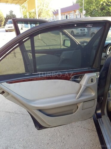 Mercedes E 240 1998, 384,000 km - 2.4 l - Bakı