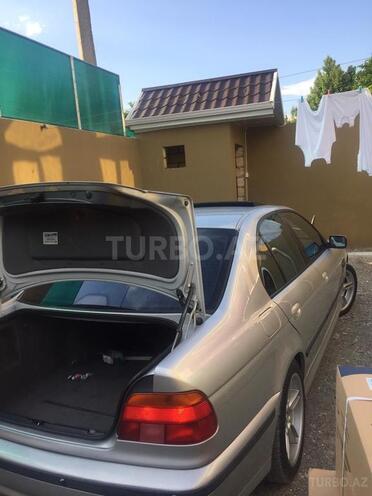 BMW 528 1999, 273,000 km - 2.8 л - Bərdə