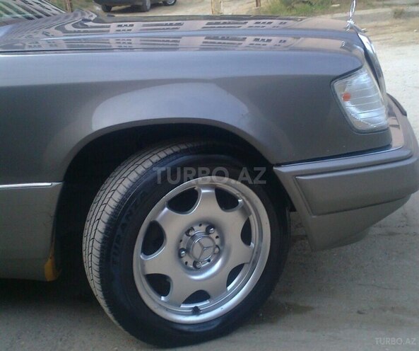Mercedes E 250 1992, 543,576 km - 0.3 l - Bakı