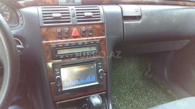 Mercedes E 280 1998, 269,000 km - 2.8 l - Sumqayıt