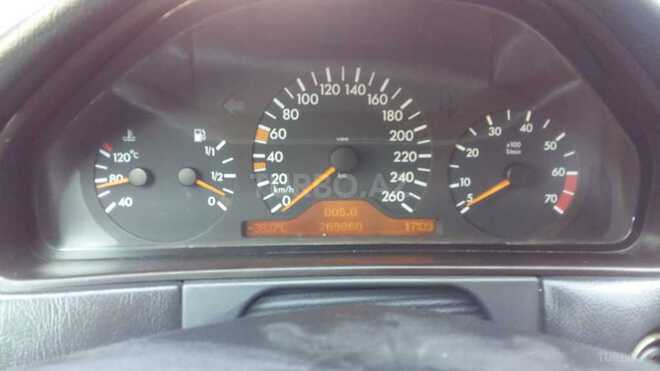 Mercedes E 280 1998, 269,000 km - 2.8 l - Sumqayıt