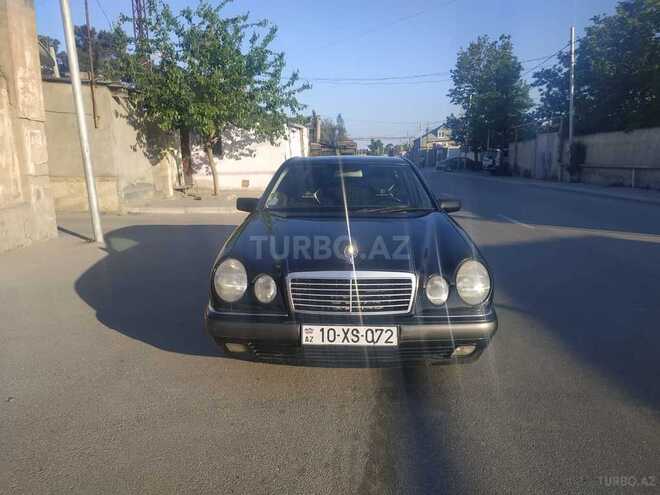 Mercedes E 240 1999, 325,000 km - 2.4 л - Bakı