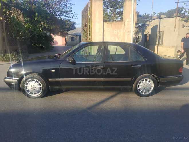 Mercedes E 240 1999, 325,000 km - 2.4 л - Bakı