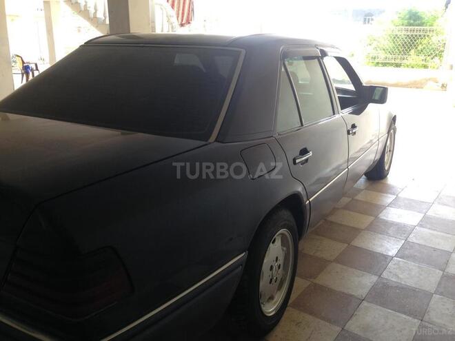 Mercedes E 200 1995, 100,000 km - 2.0 l - Gəncə